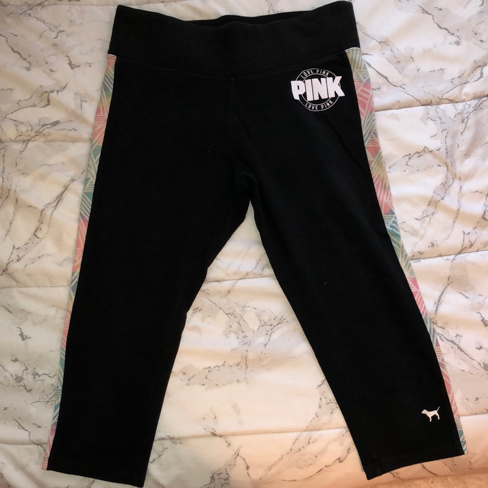 Victoria’s Secret Pink Cropped Leggings/Yoga Pants
